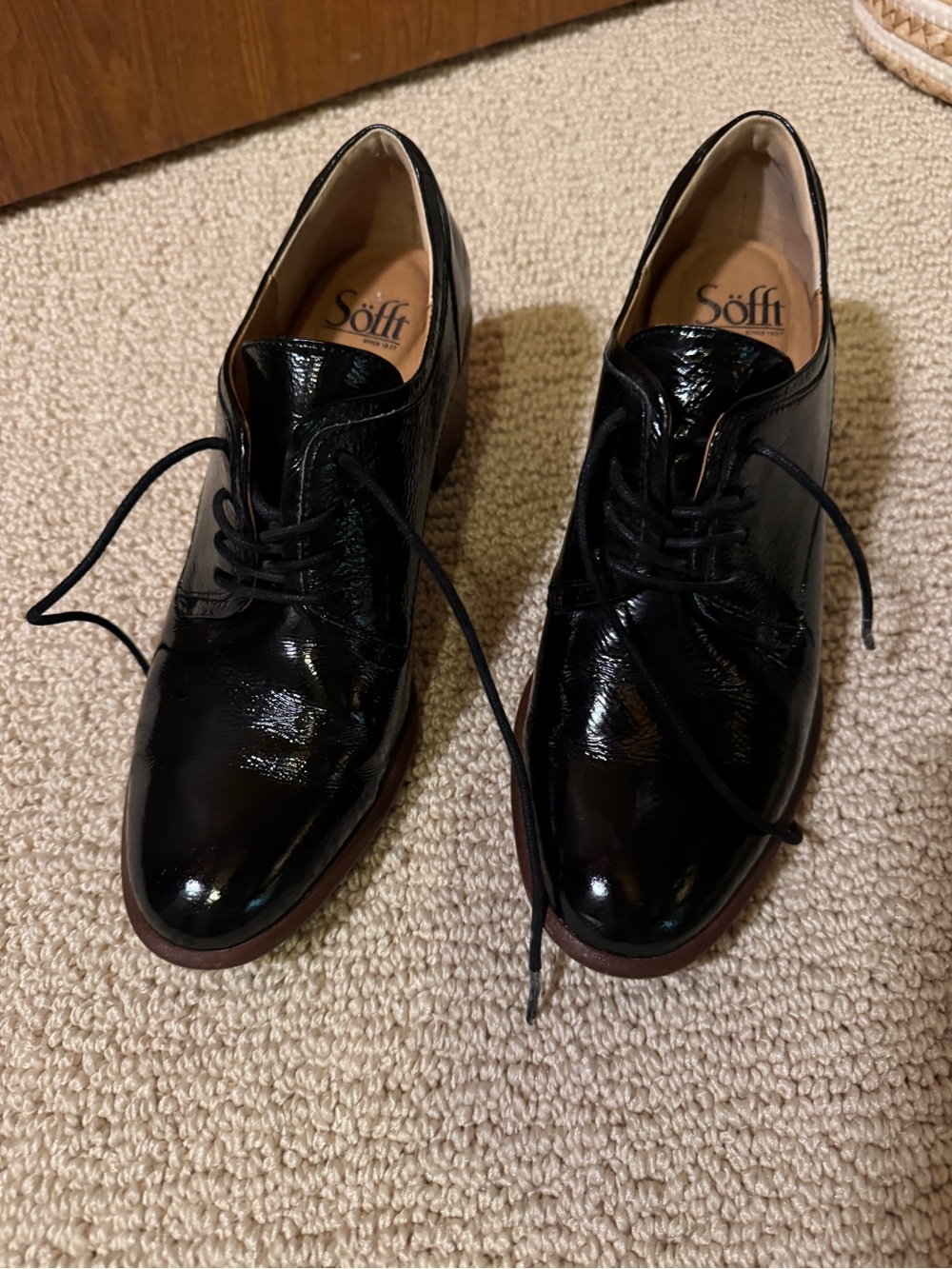 Söfft Black Patent Leather Lace-Up Heels